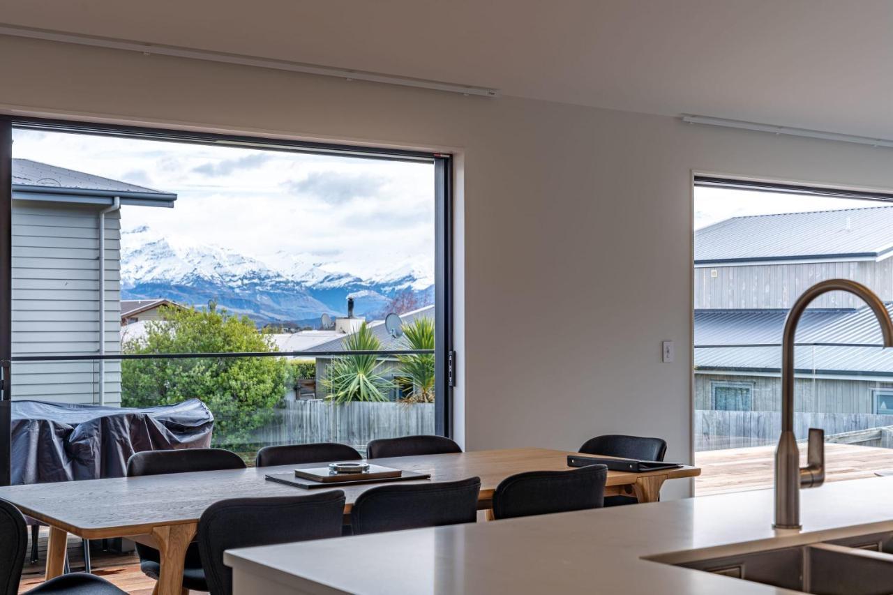 Villa Kikorangi Mountain Vista Wanaka Exterior foto